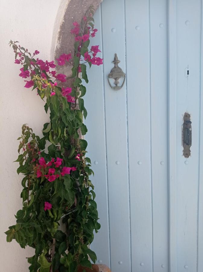 Casanova'S House Villa Emporio  ภายนอก รูปภาพ